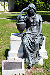 Ferlach Parkfriedhof Skulptur Die Trauernde 17052011 744.jpg