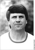 Bundesarchiv Bild 183-1987-0423-038, 1. FC Lok Leipzig, Trainer Hans-Ulrich Thomale.jpg