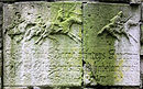 Relief und Inschrift am Jaczoturm