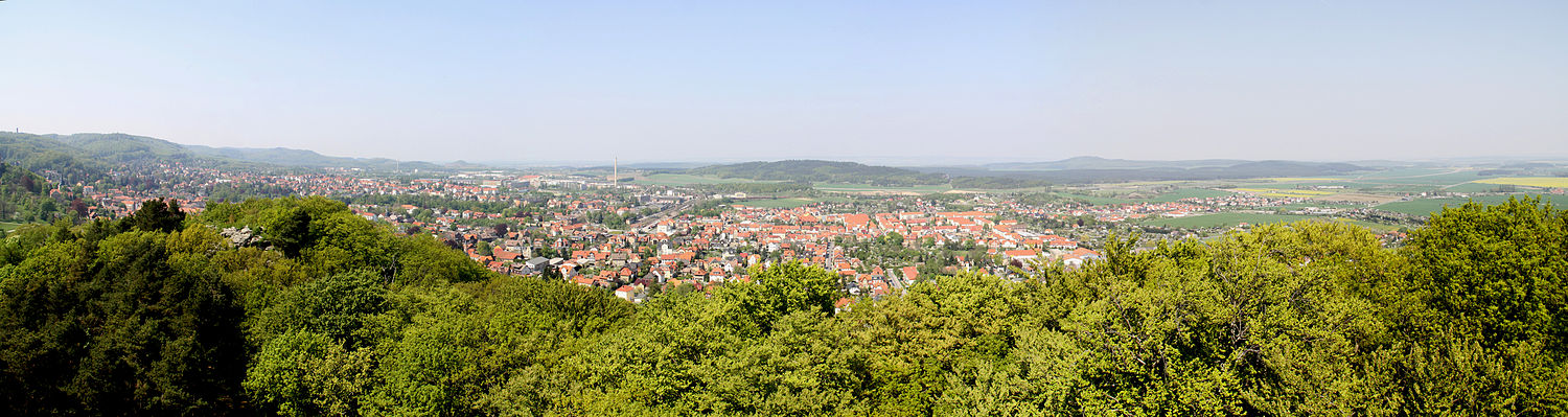 Blick auf Blankenburg vom Schloss aus
