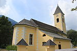 Kath. Pfarrkirche hl. Matthias mit ummauertem Friedhof