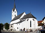 Kath. Pfarrkirche hl. Katharina und ehem. Friedhofsfläche