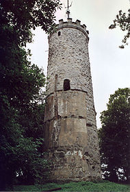 Der mittelalterliche Bergfried (2007)