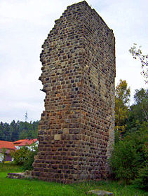 Reste des Bergfrieds (Ödenturm)