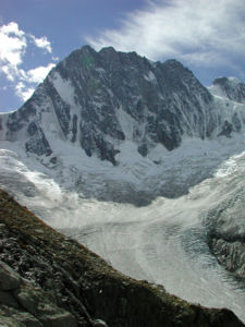 Nordwand der Grandes Jorasses über dem Gletscher Glacier de Leschaux (September 2000)