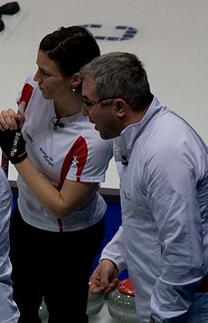 Carmen Küng mit ihrem Trainer Ken Tralnberg bei den Olympischen Winterspielen 2010