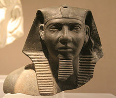 Ägyptisches Museum Leipzig 035.jpg