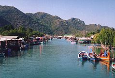 Hafen von Bang Pu