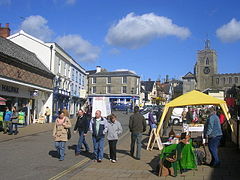 Der Marktplatz von Diss im April 2006