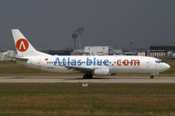 Boeing 737-400 der Atlas Blue