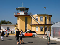 August-Euler-Flugplatz-Tower.jpg