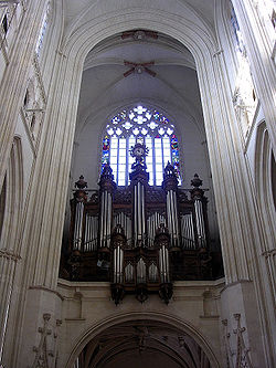 Cathédrale Nantes orgue.JPG
