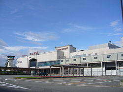 Toyama Airport.jpg