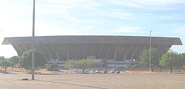 Estadio Mane Garrincha 02 crop.jpg