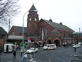 Bahnhof Gießen mit Vorplatz