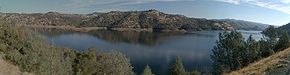 Panoramablick über den Don Pedro Lake, Kalifornien