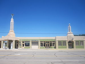 Restored Conoco station in Shamrock, TX IMG 6140.JPG