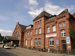 Hamburg Harburg Bahnhof 01(RaBoe).jpg