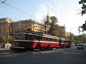 Museumszug LM/LP-33 Nr.4275+4454 in Sankt-Petersburg