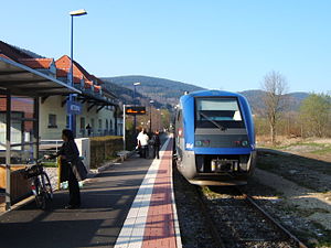 Triebwagen X 73504 im Bahnhof Metzeral