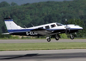 Piper PA-34 beim Start