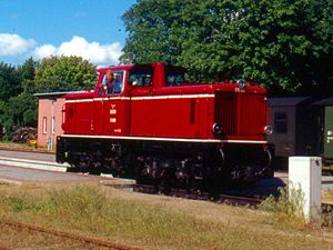 V51 901 der RüKB  in Putbus (2001)