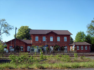Der Bahnhof Uslar im Mai 2008