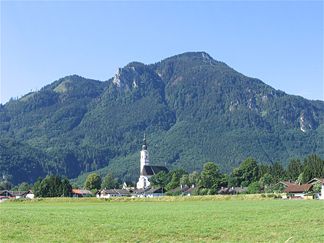 Großer Riesenkopf (rechts), Maiwand (Mitte), Rehleitenkopf (links), Flintsbach (vorne)