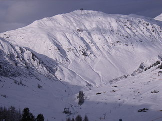 Die Wanglspitze, mit Berg- und Talstation der 150er Tux