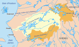 gelb: Ursprüngliches Einzugsgebiet des La Grande Rivière, orange: zusätzliche Einzugsgebiete aufgrund Umleitungen anderer Flüsse