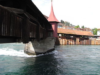 Die Reuss unter der Spreuerbrücke