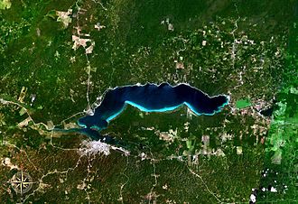 Satellitenbild des Lago Petén Itzá
