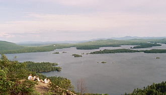 Blick auf den Squam Lake von East Rattlesnake aus.