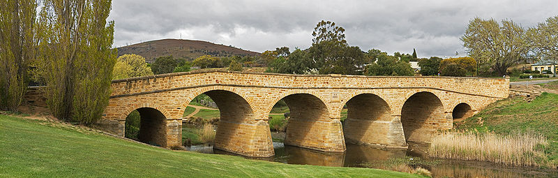 Richmond Bridge mit sech gespannten Bögen aus Sandstein