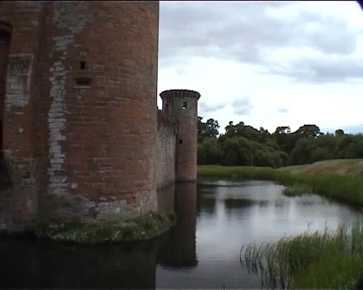 Caerlaverock1.ogg