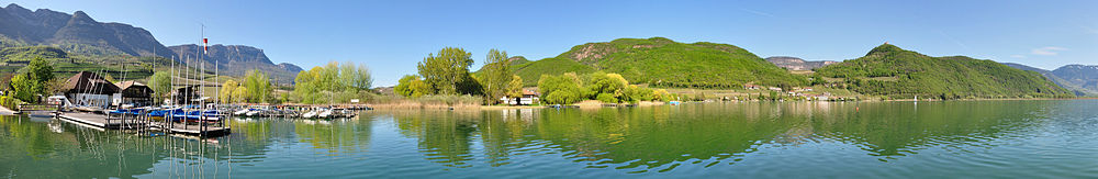 Panorama-Ansicht des Kalterer Sees