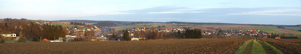 Panoramablick über Regnitzlosau (Sicht vom Fußballplatz)