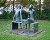 Bremen Schulstrasse Skulptur Sitzendes-Paar 2007-09-23.jpg