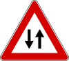 Italian traffic signs - doppio senso.svg