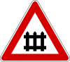 Italian traffic signs - passaggio a livello con barriere.svg
