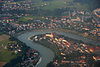Luftbild von der Laufener Altstadt und der Salzachschleife