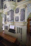 Mittelnkirchen Orgel Spieltisch.JPG