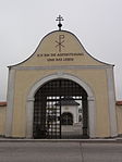 Friedhof christlich, Friedhofsportal und -kapelle