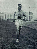 William Frank 1906im Ziel beim Marathon