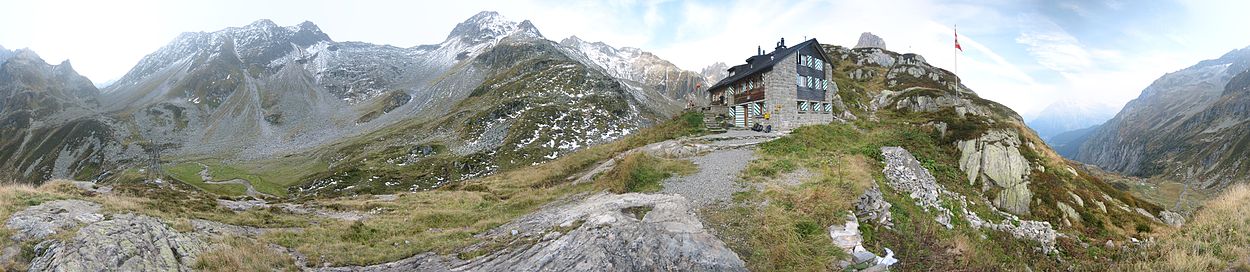 360°-Panorama von der Etzlihütte