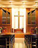 Orgel Tainan South Gate Presbyterian Church.jpg