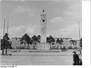 Bundesarchiv Bild 183-55967-0001, Eisenhüttenstadt, Sowjetisches Ehrenmal.jpg