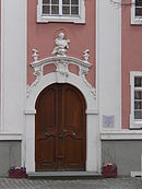 Meersburg Neues Schloss Schlosskirche Portal.jpg