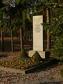 Sowjetischer Ehrenfriedhof Reuthen.jpg