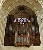 Orgue Cathédrale de Laon 140908 1.jpg
